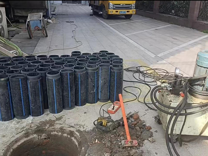 荔波PE置换管厂家 DN315置换管 非开挖管短管置换